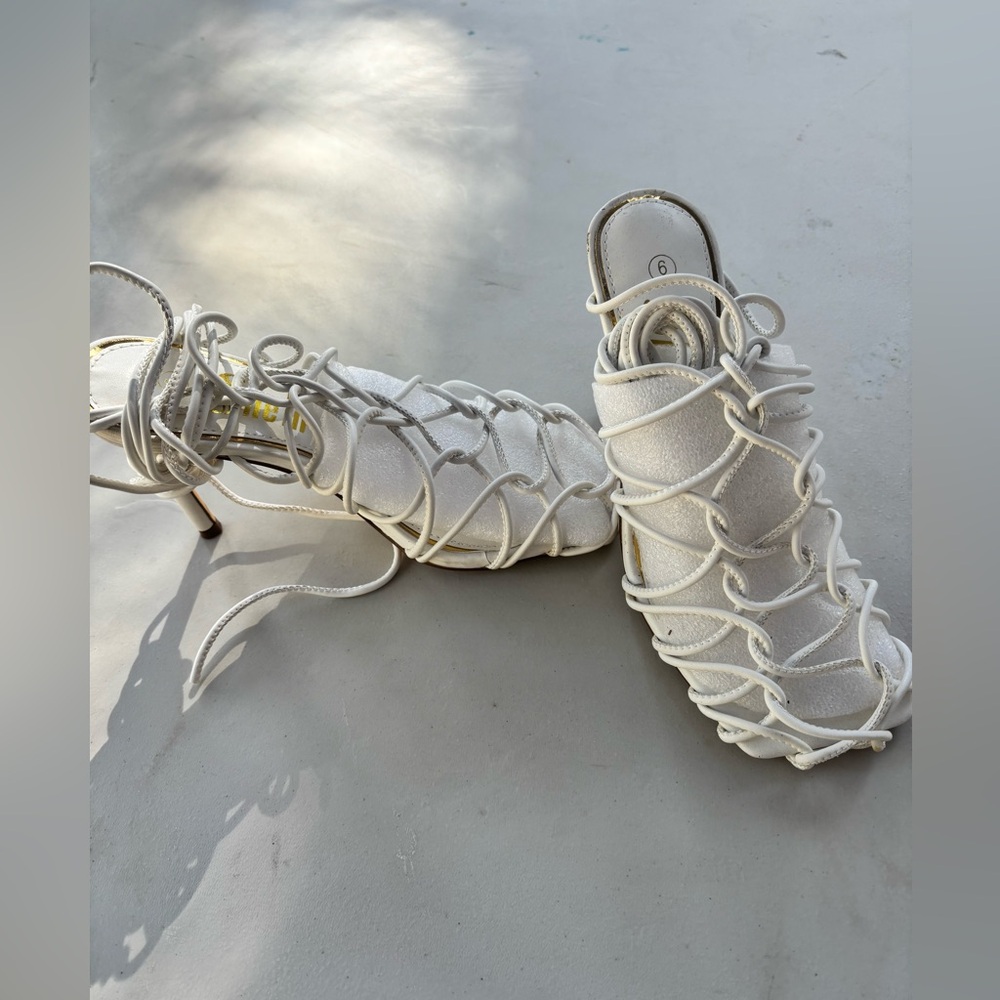 Women's White Lace-Up Strappy Heeled Sandals